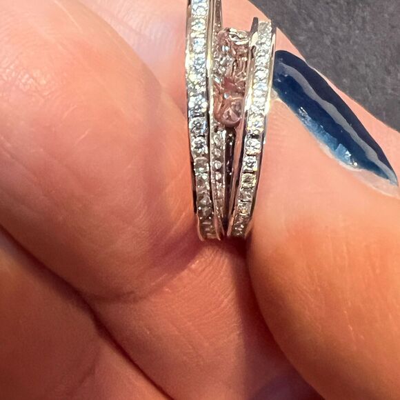 Silver Tone Anniversary Bands Style Double Band Crystal Ring with Crystal Chain - Picture 1 of 5